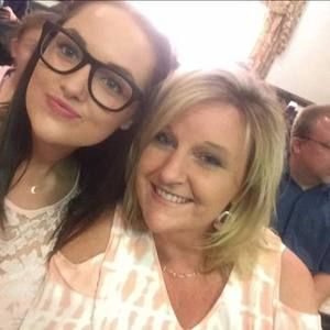 Meet your Posher, Mallory